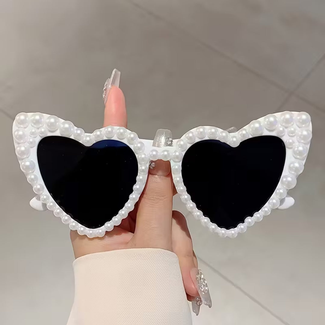 نظارات بيضا